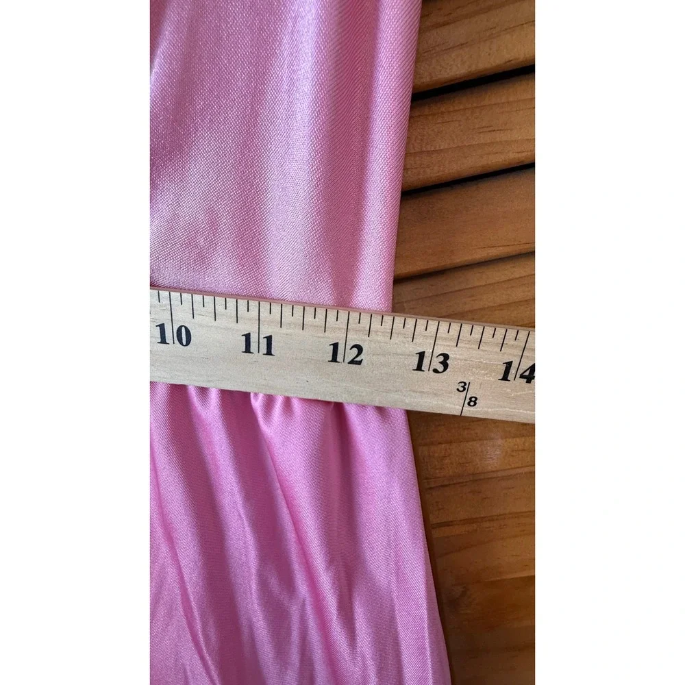 Olga 1970's Vintage Pink Nightgown Robe Lace Peignoir Set 92270 94270 Womens